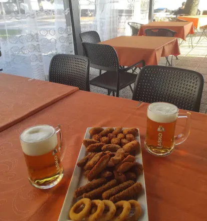 Prostor za zaključene družbe Solkan