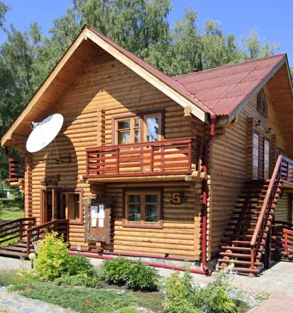 Ugodna izdelava hiške iz lesa v Sloveniji