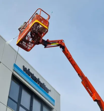 Izposoja dvižne košare Dolenjska
