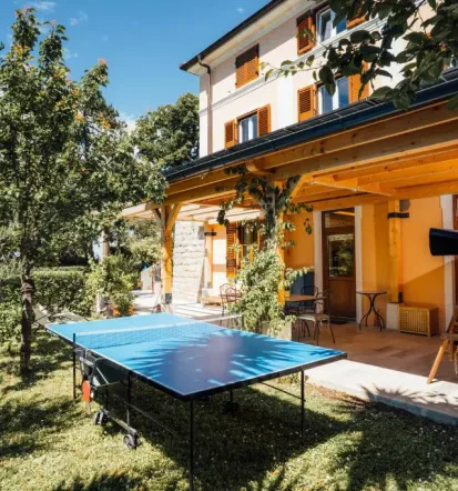 Zunanji predel za druženje