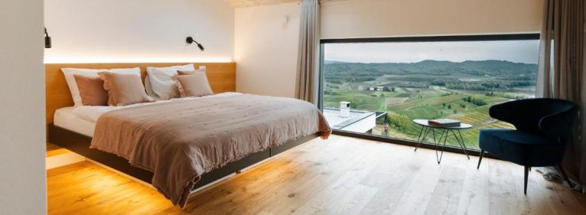 Restavracija, vina in sobe Dobrovo v Brdih