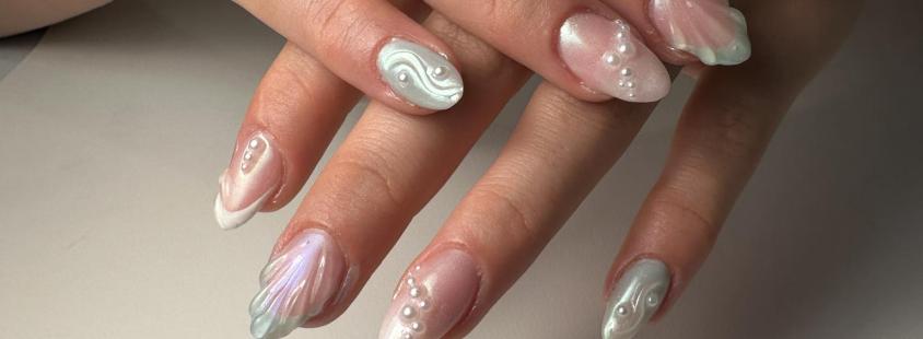 Podaljševanje nohtov z gelom Slovenska Bistrica