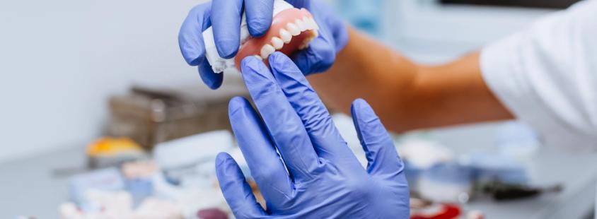 Ugoden implantat Ljubljana