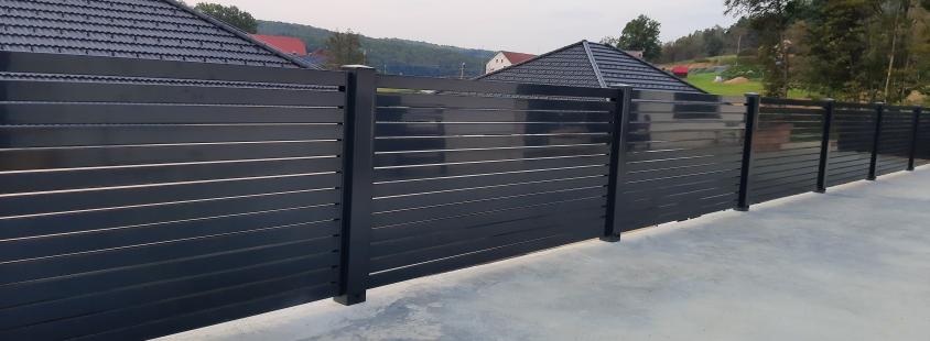 Prodaja panelnih 3D ograj, 2D ograj, lamelnih ograj in dvoriščnih vrat Slovenija