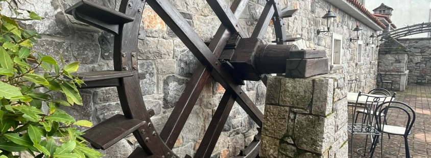 Prostor za zaključene družbe Senožeče, Sežana