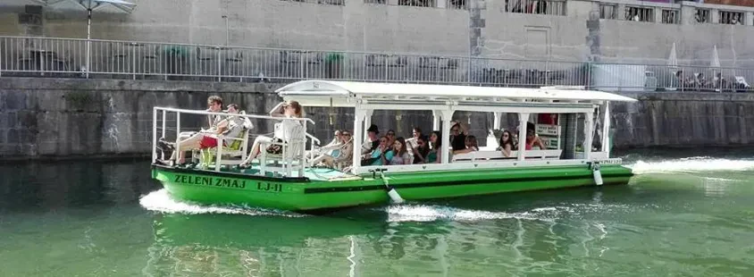 Fantovščine in dekliščine na ladjici Ljubljana