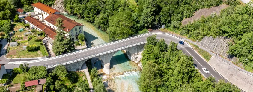 Nizka gradnja in komunalna infrastruktura