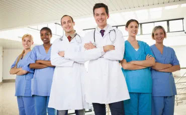 Medicina, kjer znanje sreča človečnost in zaupanja vredno skrb