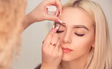 Microblading, ko se vsak dan začne z urejenim obrazom